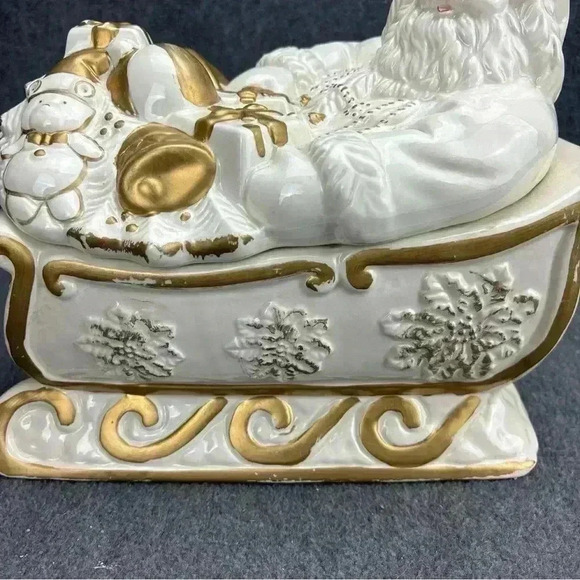 White & Gold Trim Ceramic Santa in Sleigh Cookie Jar World Bazaar's Inc. Xmas - Picture 2 of 10
